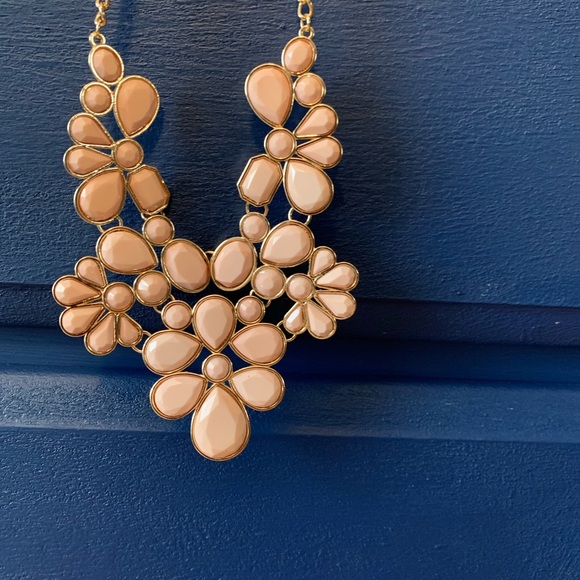 Charming Charlie Jewelry - Light pink plated statement necklace